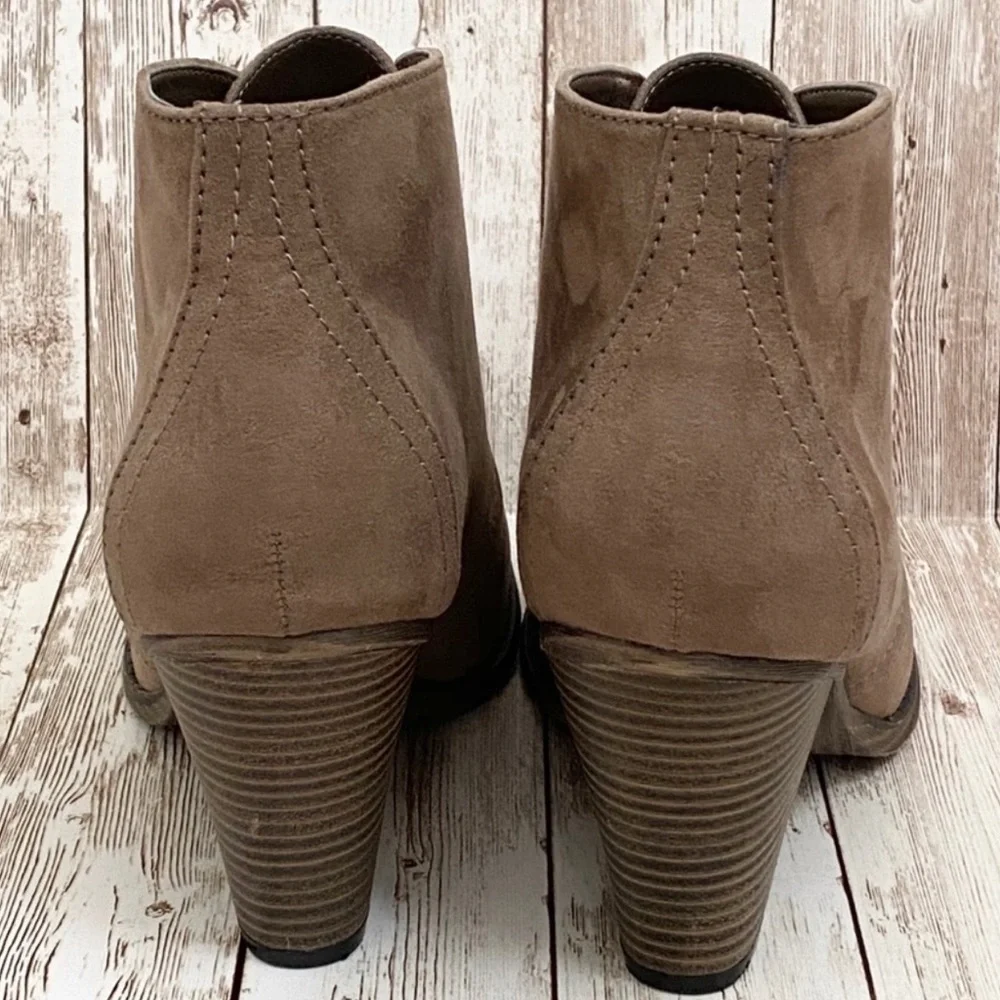 MIA SHAWNA BEIGE / TAUPE BOOTIES 8